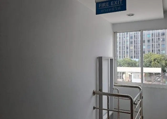 Nantra Ploenchit Bangkok