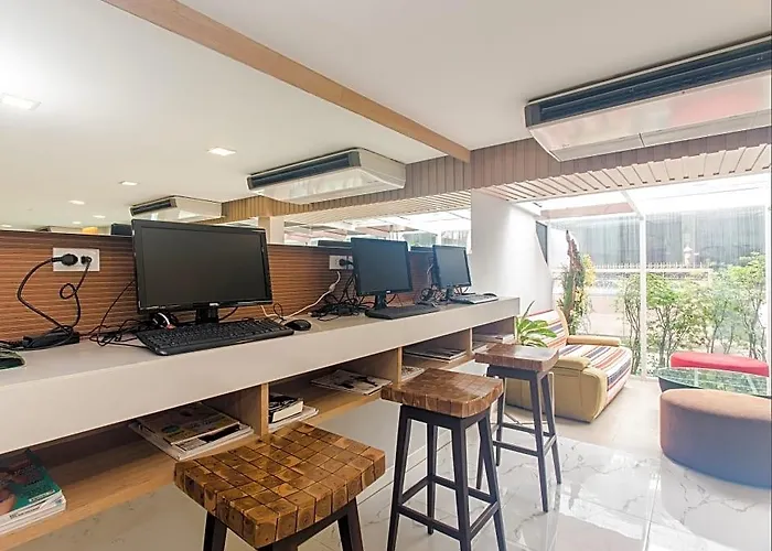 Nantra Ploenchit Hotel