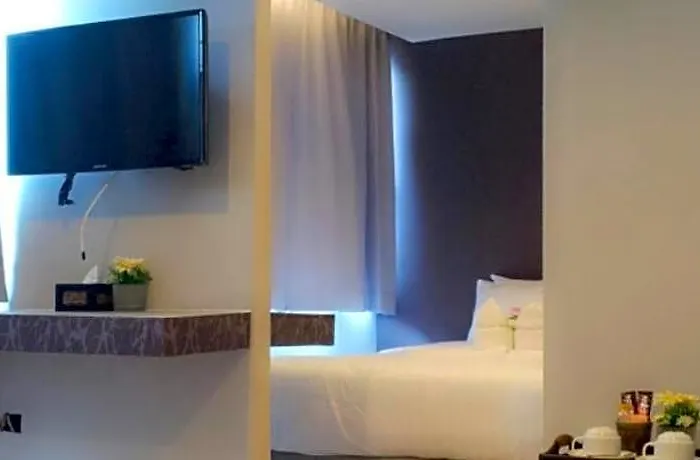 Nantra Ploenchit 3* Bangkok