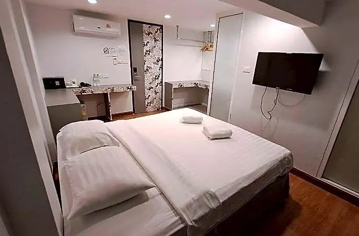 Nantra Ploenchit 3* Bangkok
